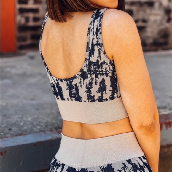 Mono B Athleisure set - Picture 3 of 7